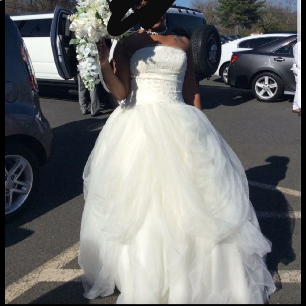 Wedding dress